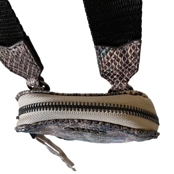 Aimee Kestenberg Phone Bag Purse Iridescent Reptile Pattern Leather Crossbody - Picture 8 of 15